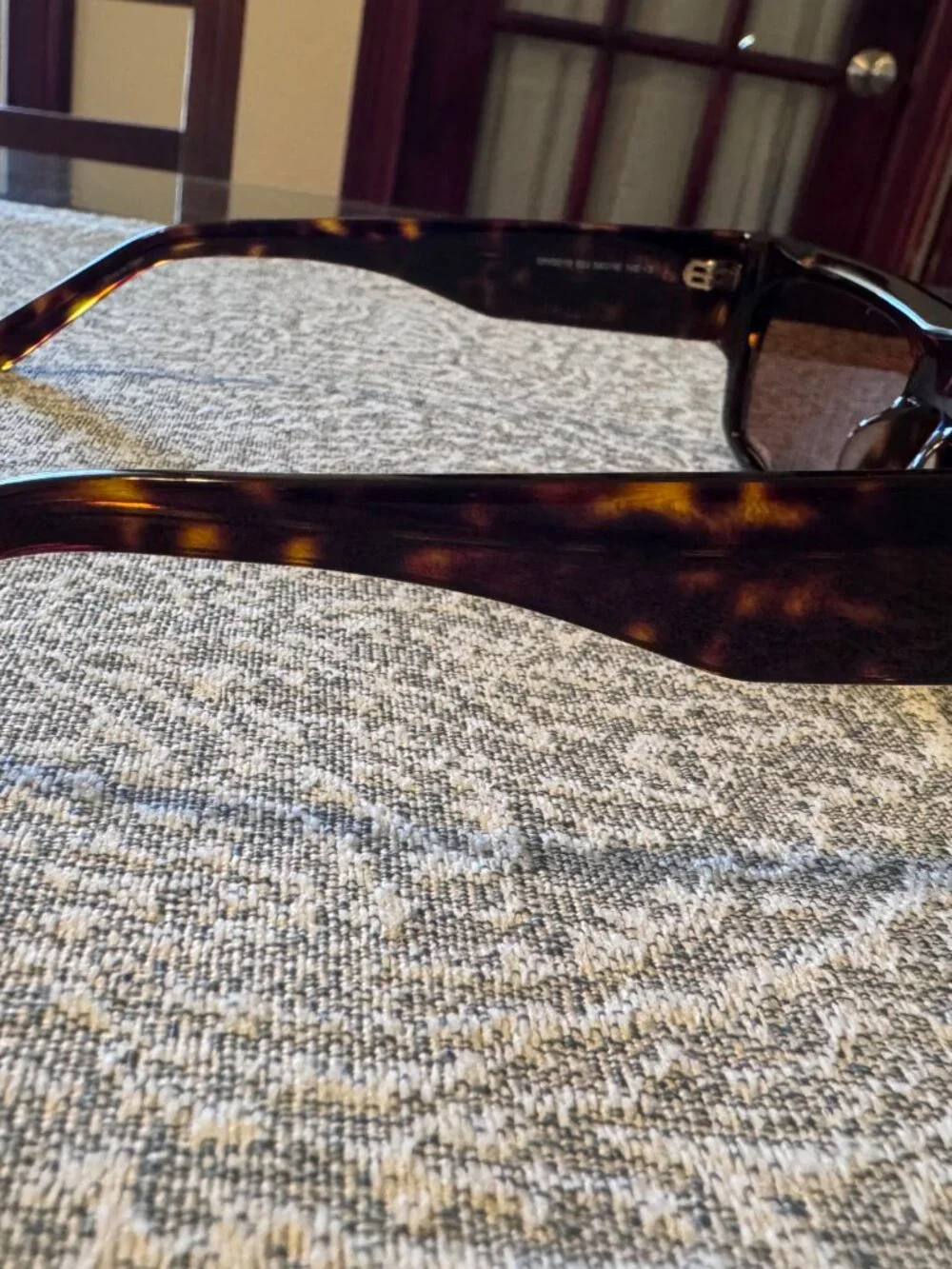 NWT MCM Unisex Square Sunglasses Full Set + Cognac Crossbody Pouch Case